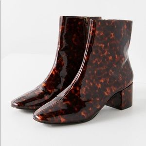Urban Outfitters Tortoise Square Toe Ankle Boot